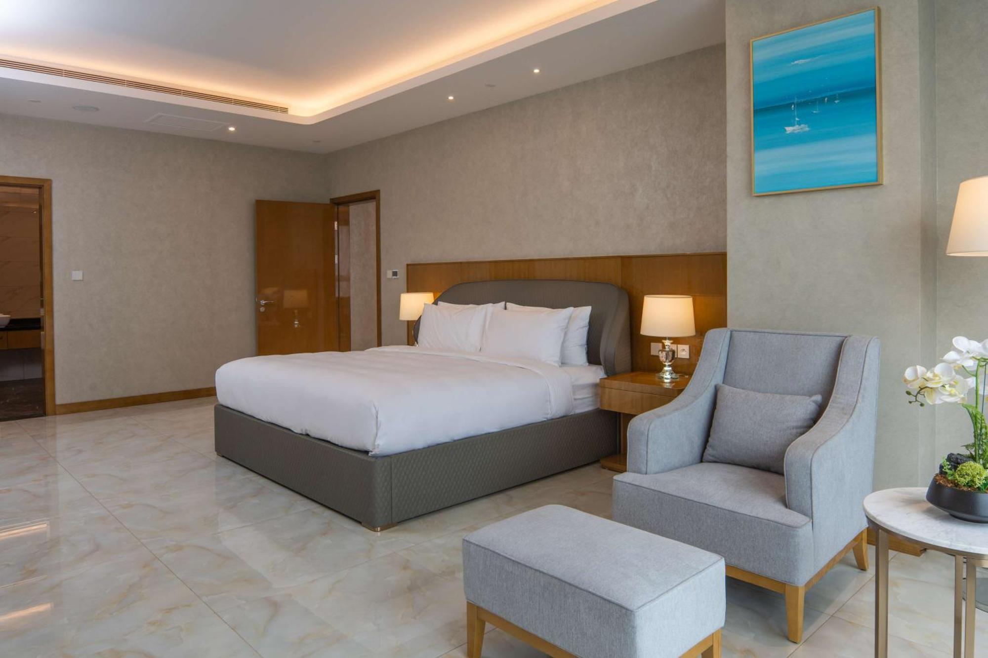Hilton Brazzaville Les Tours Jumelles Hotel & Residences Exteriér fotografie
