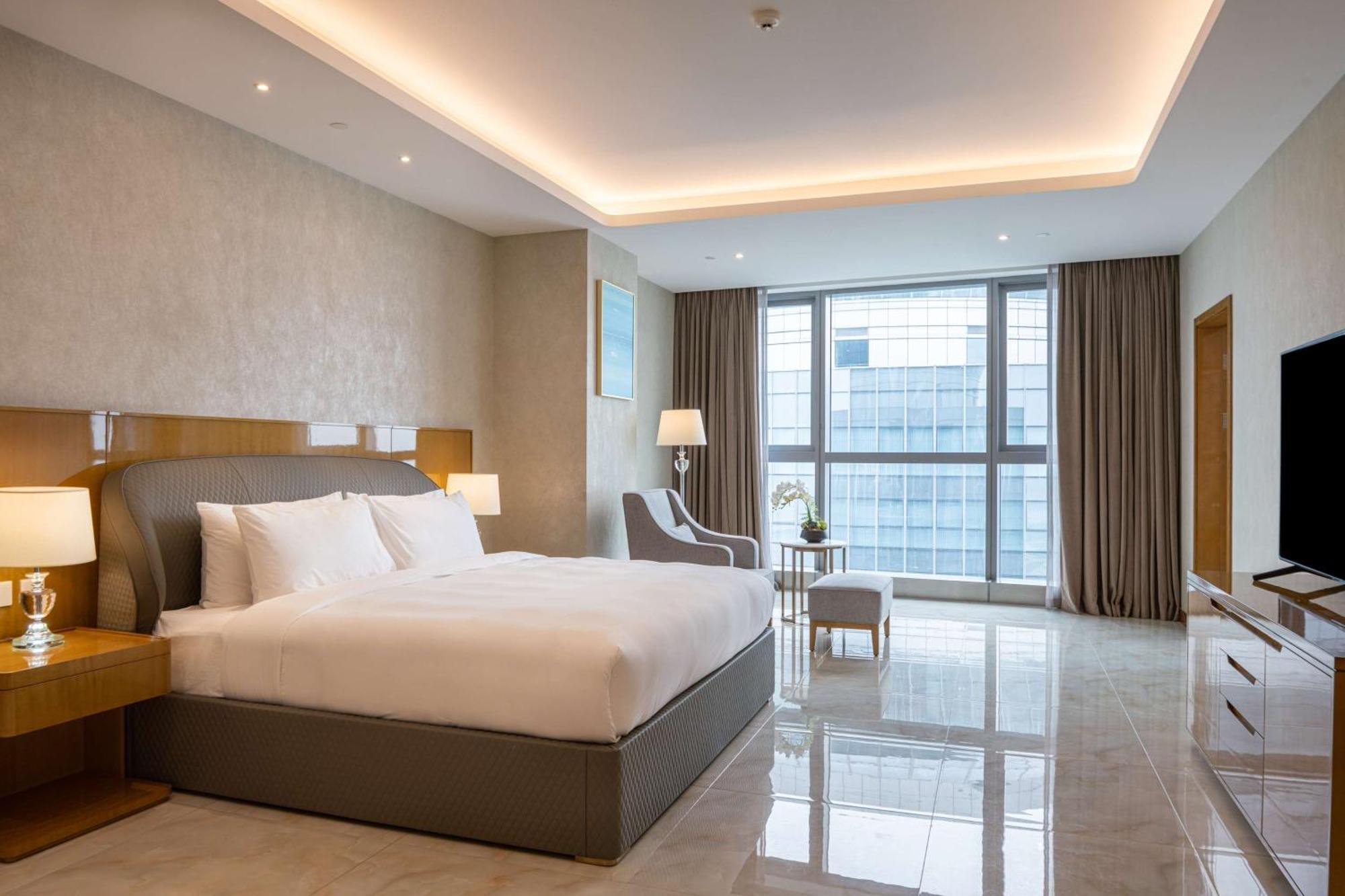 Hilton Brazzaville Les Tours Jumelles Hotel & Residences Exteriér fotografie